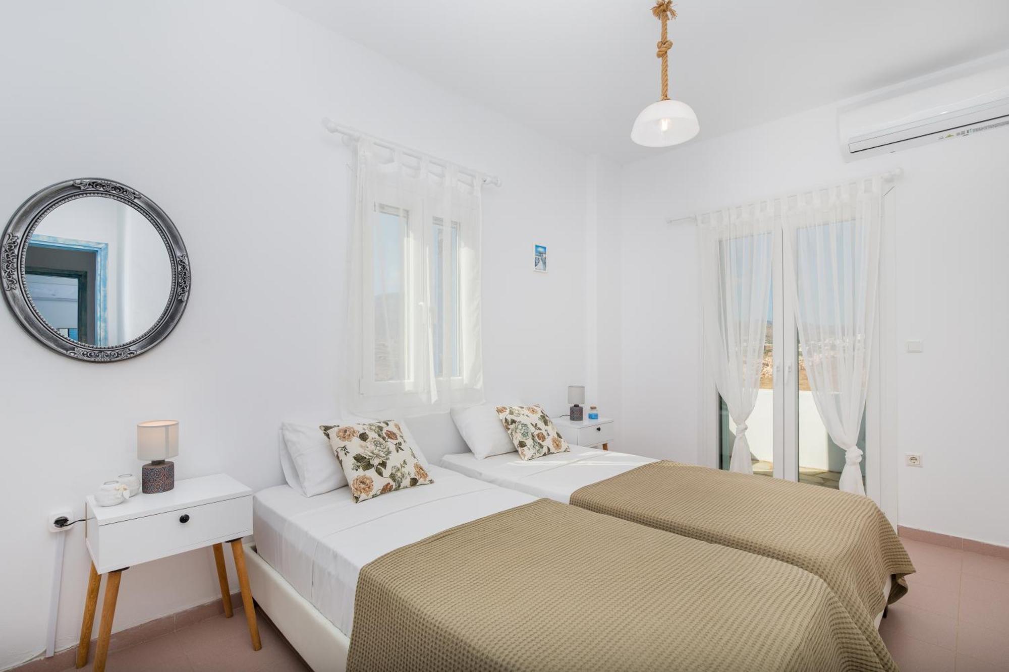 Chloe Home Piso Livadi Exterior foto